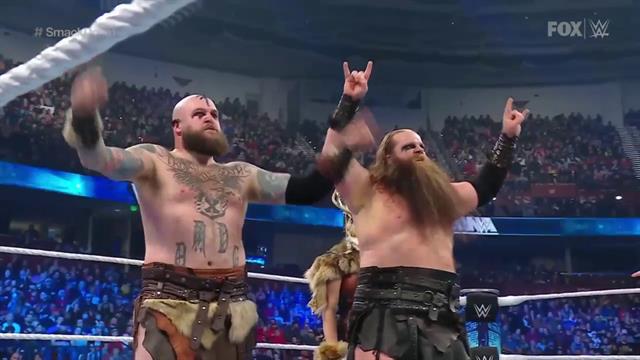 Los Vikings Raiders siguen imparables: WWE SmackDown