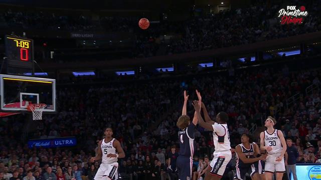 Gonzaga 21-25 UCONN: College Basketball