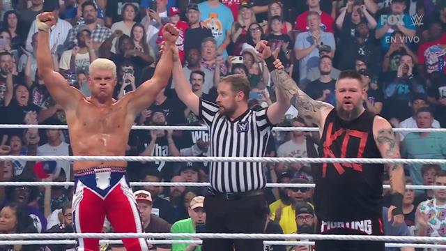 Cody Rhodes y Kevin Owens derrotan a A-Town Down Under: SmackDown